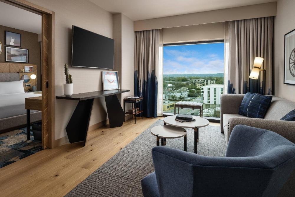 Luminary, 1 Bedroom Suite, 1 King, Sofa bed interior